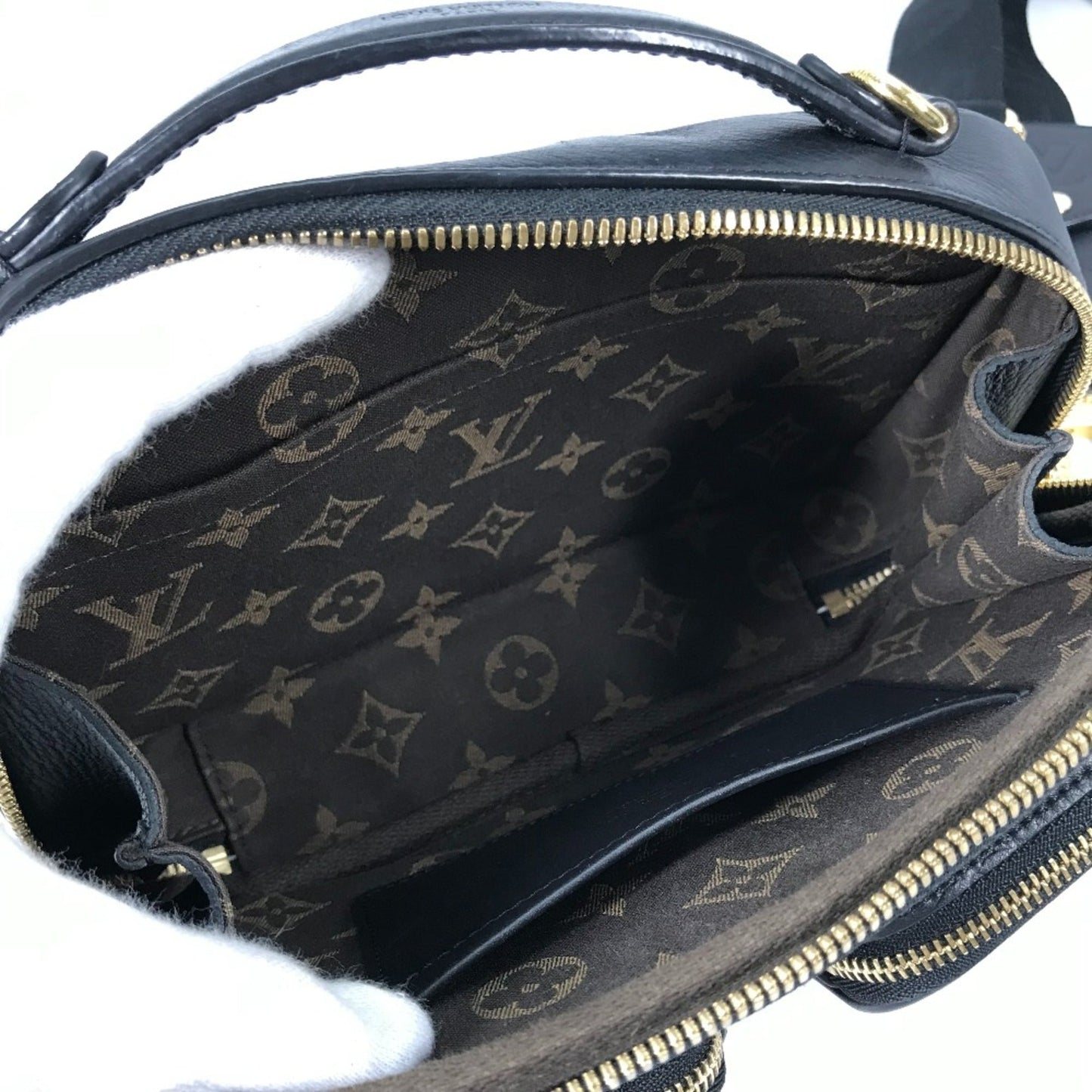 Louis Vuitton Black Leather Shoulder Bag