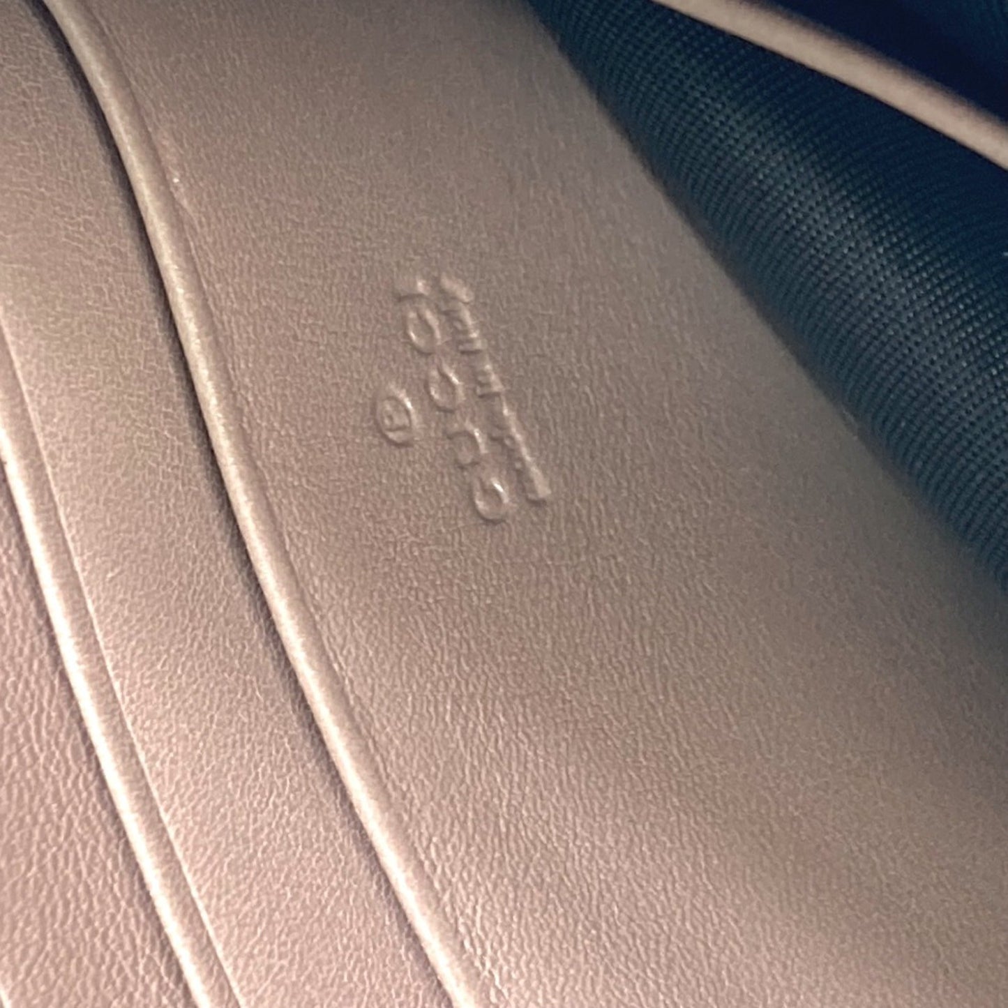 Gucci Beige Patent Leather Shoulder Bag