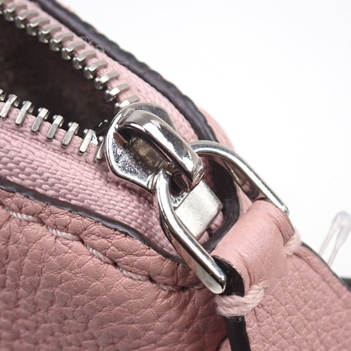 Louis Vuitton Magnolia Leather Shoulder Bag