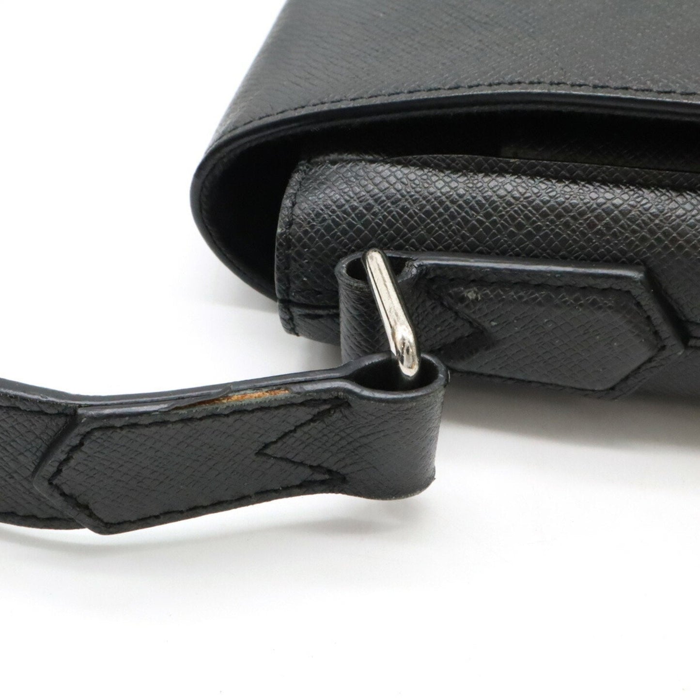 Louis Vuitton Ardoise Taiga Leather Shoulder Bag