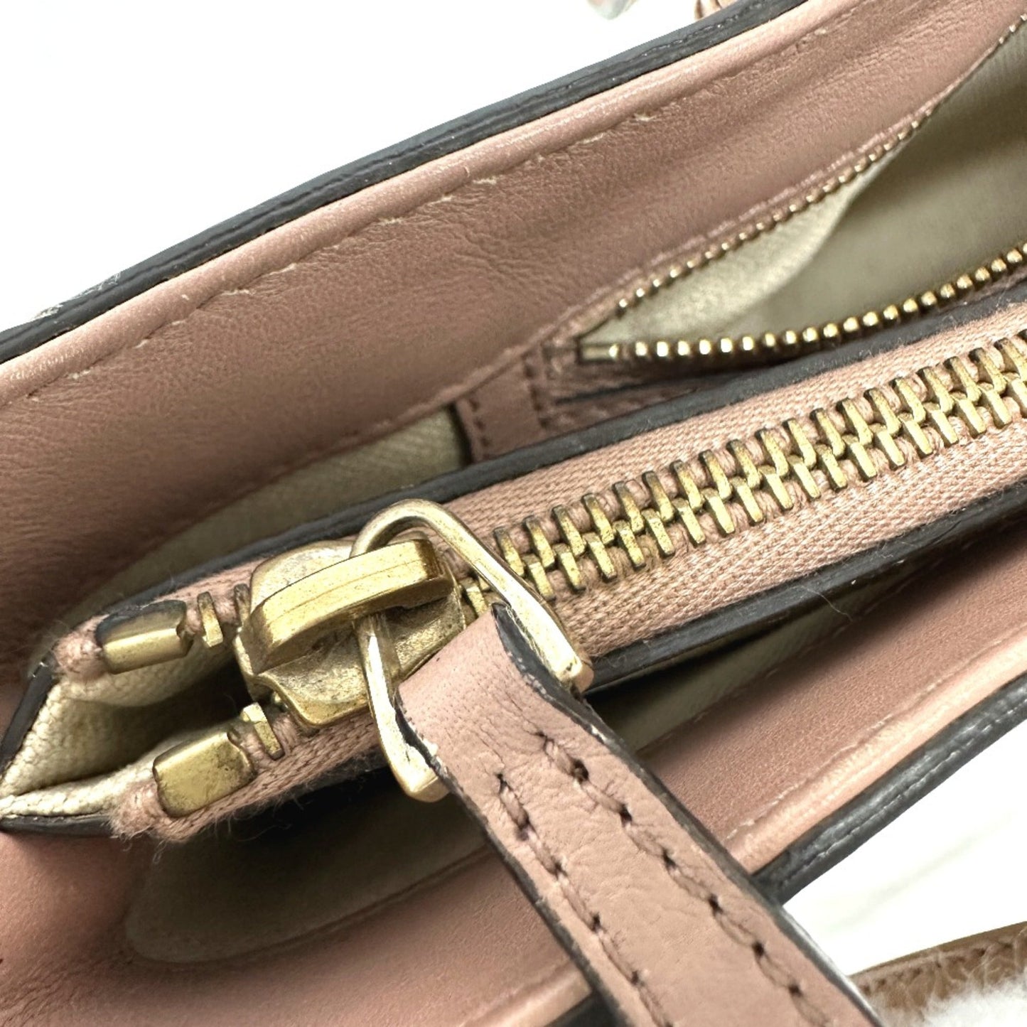 Gucci Beige Patent Leather Tote Bag