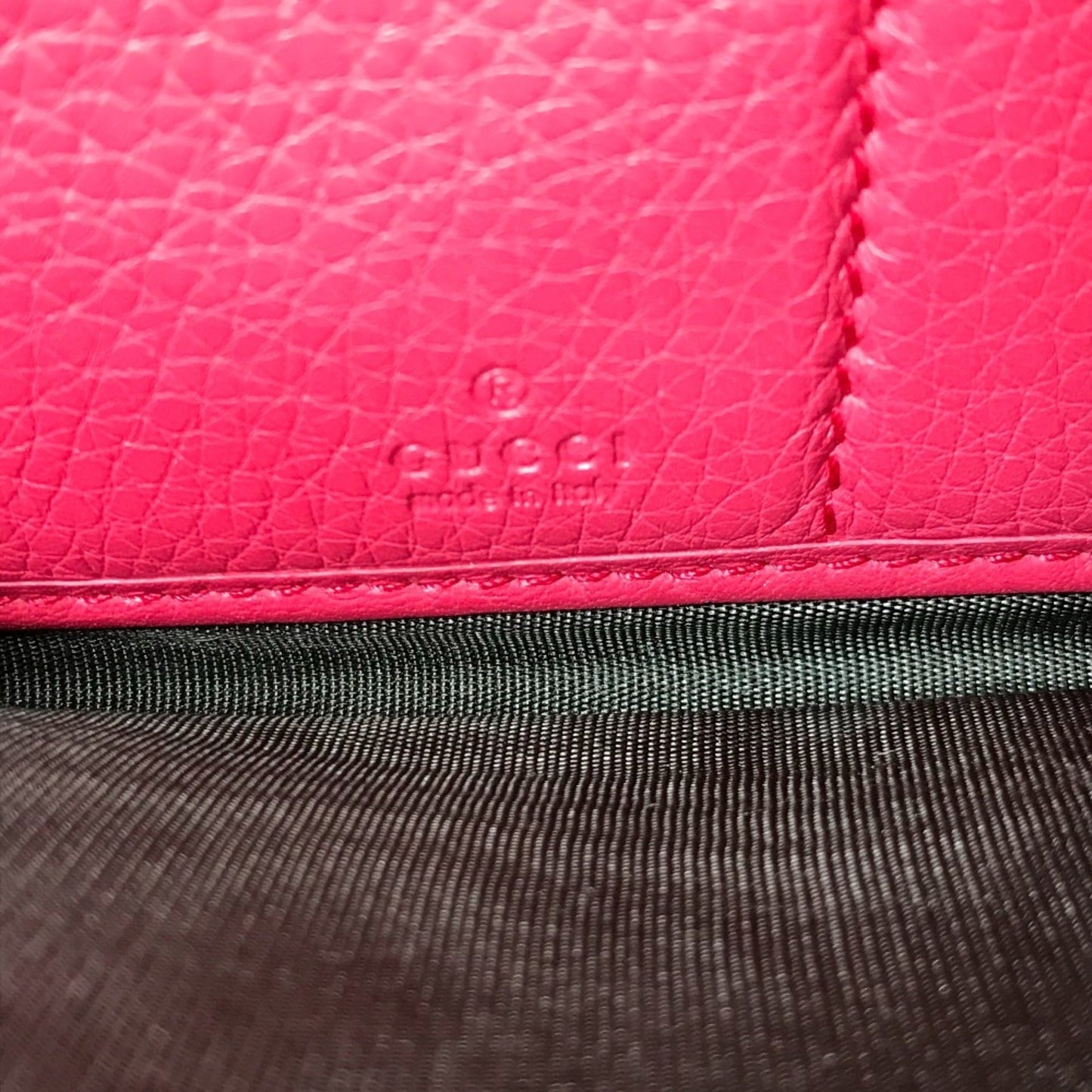 Gucci Red Color Leather Long Wallet (Bi-Fold)