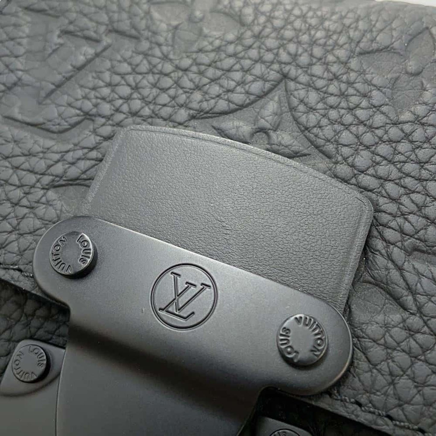 Louis Vuitton Noir Monogram Shoulder Bag