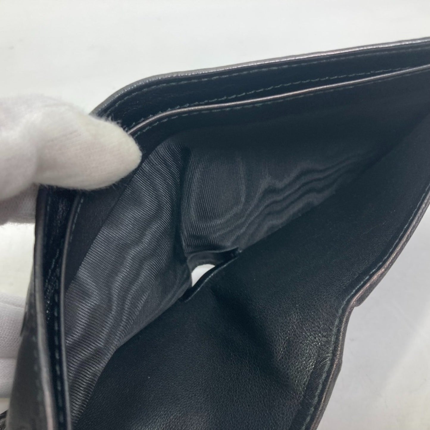 Gucci Black Leather Wallet (Bi-Fold)