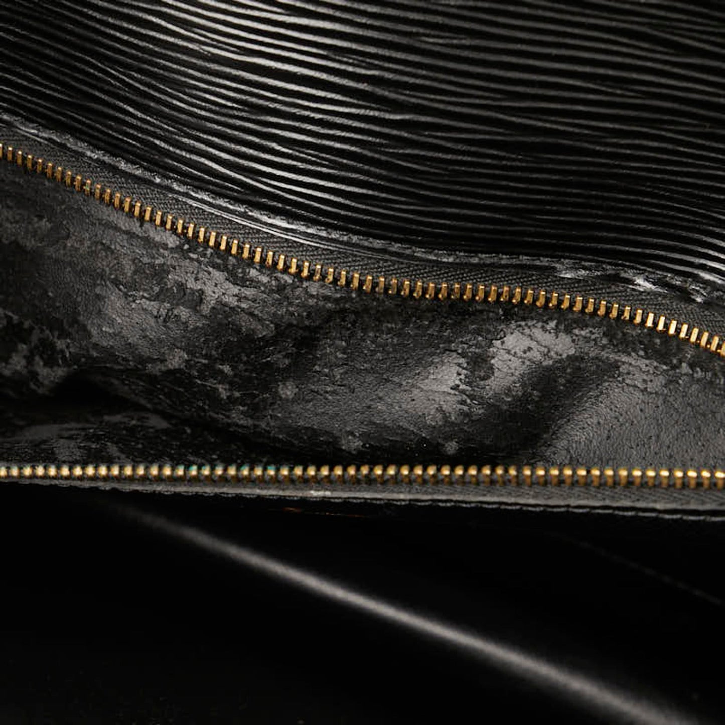 Louis Vuitton Black Noir Epi Leather Handbag Shoulder Bag