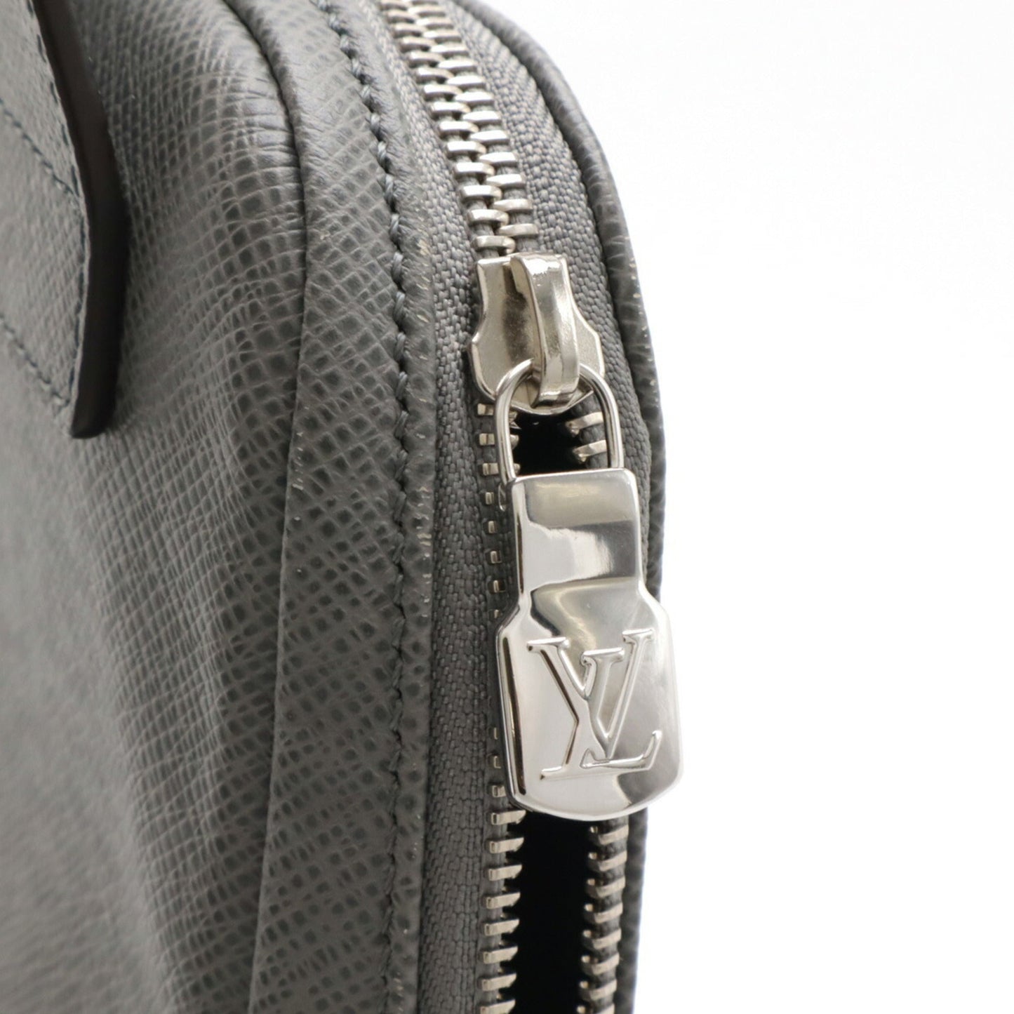 Louis Vuitton Taiga Gris Taiga Leather Shoulder Bag Sling Bag