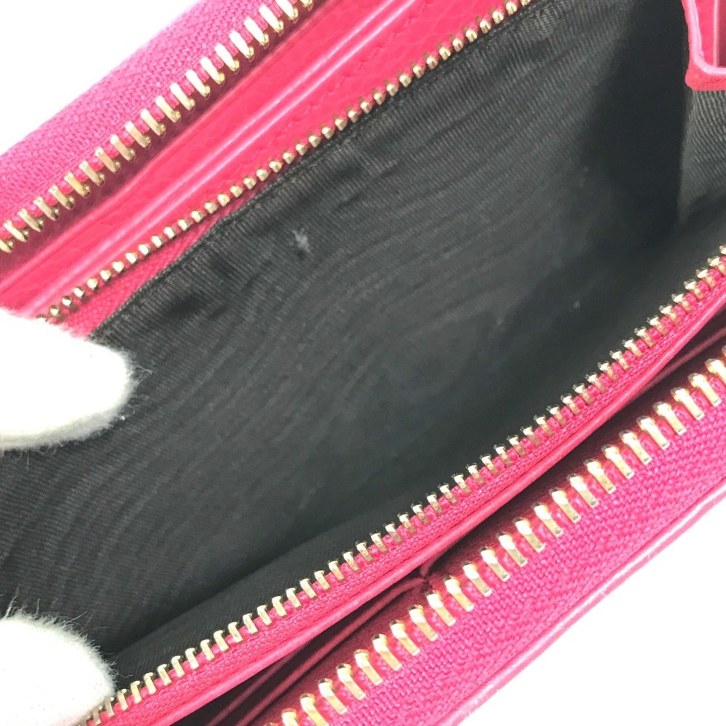 Gucci Red Color Leather Long Wallet (Bi-Fold)