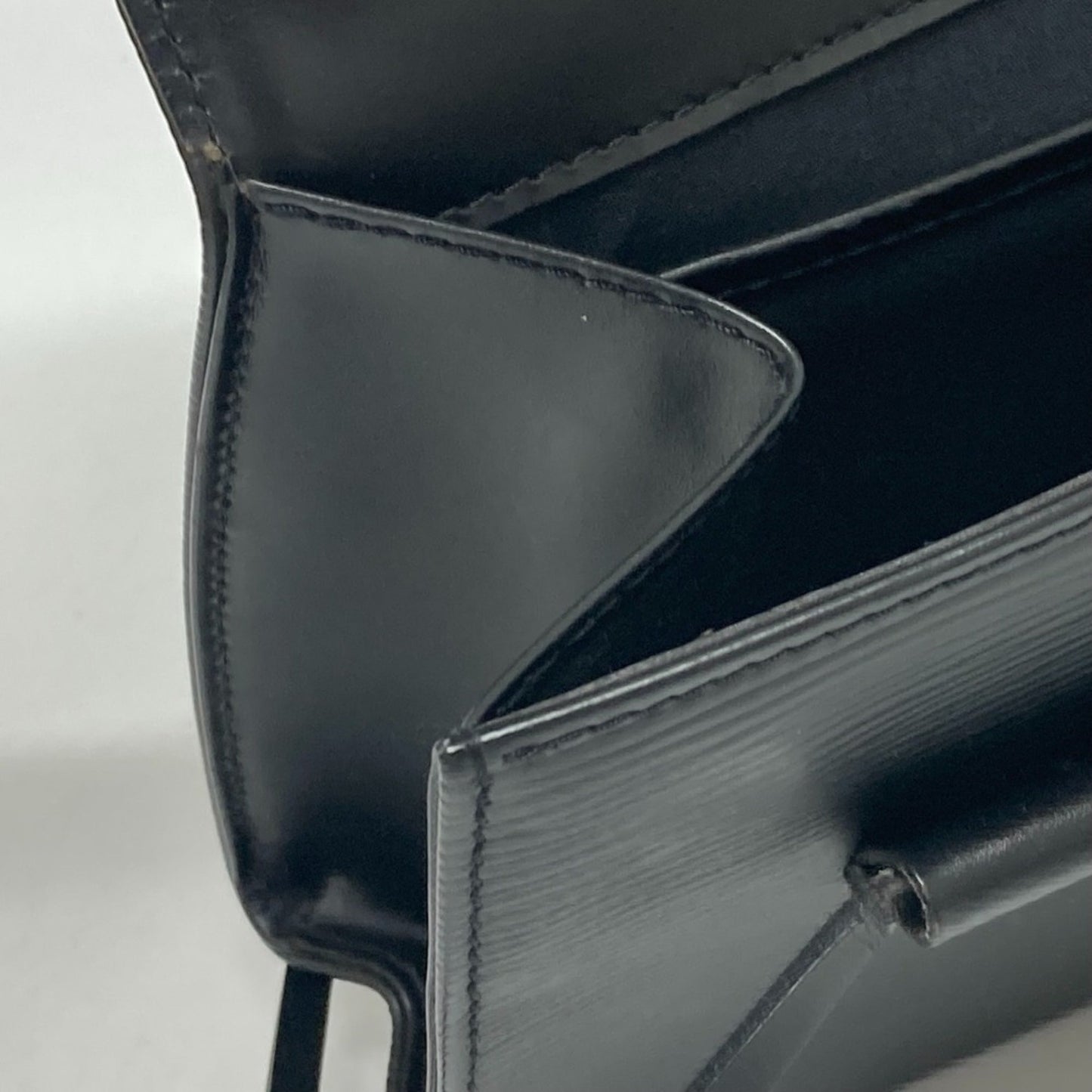 Louis Vuitton Black Leather Shoulder Bag