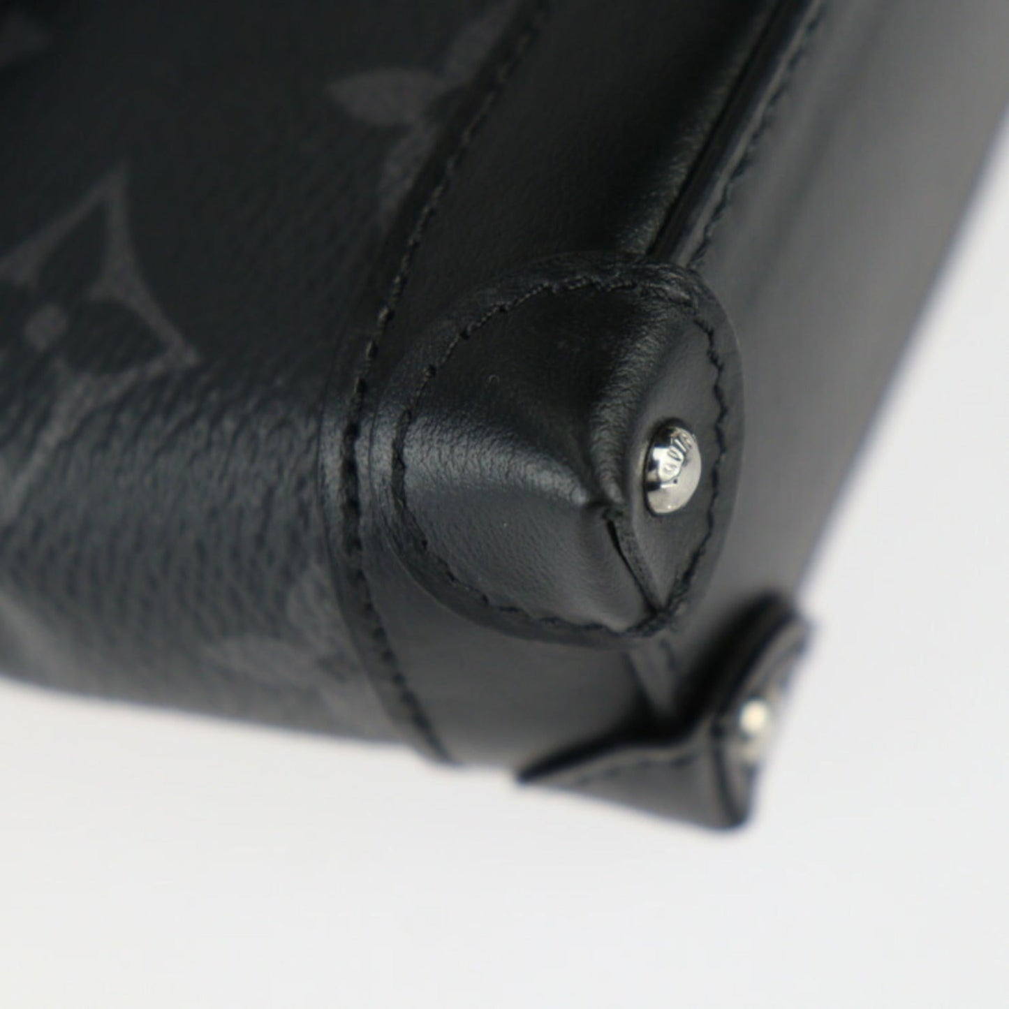 Louis Vuitton Black Gray Pvc Leather Pochette Shoulder Bag
