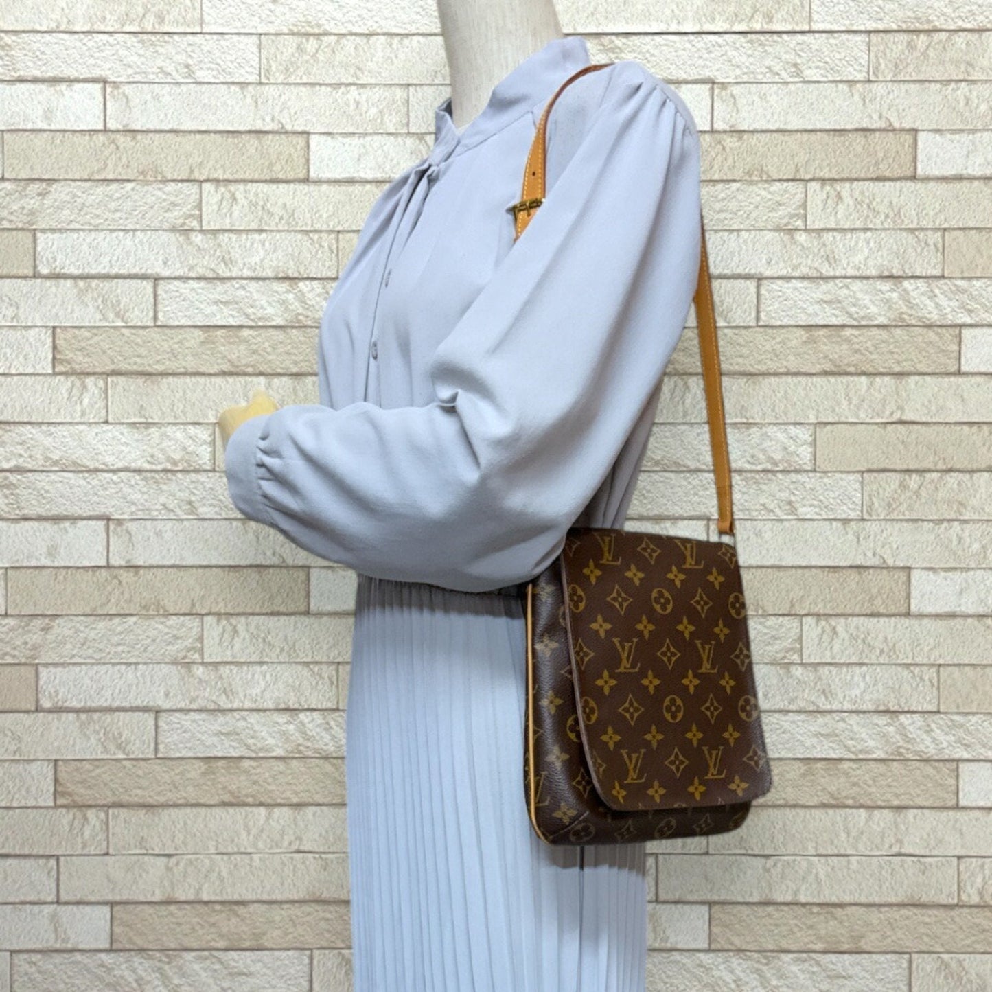 Louis Vuitton Monogram Brown Monogram Shoulder Bag