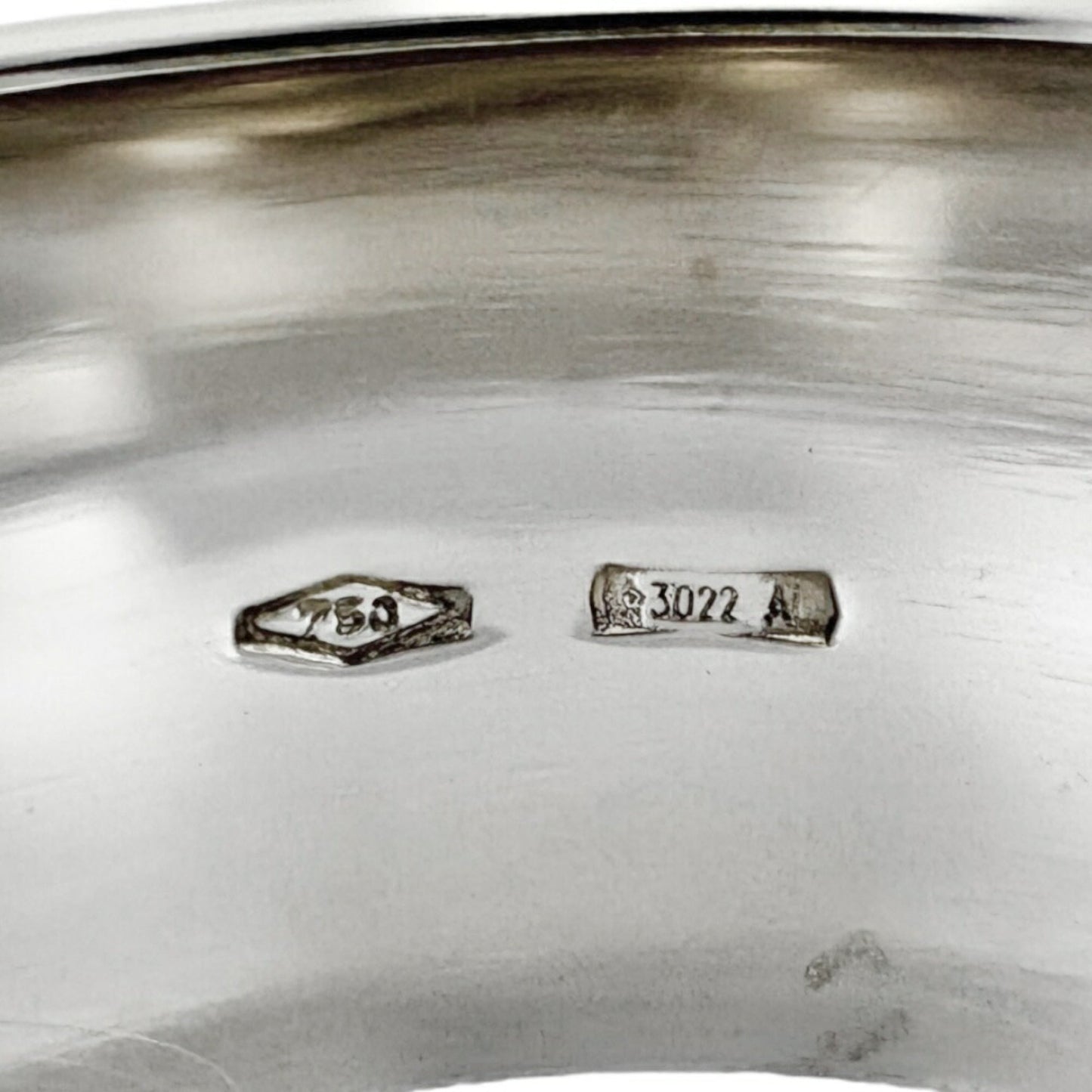 Gucci Icon Silver White Gold (18K) Band Ring