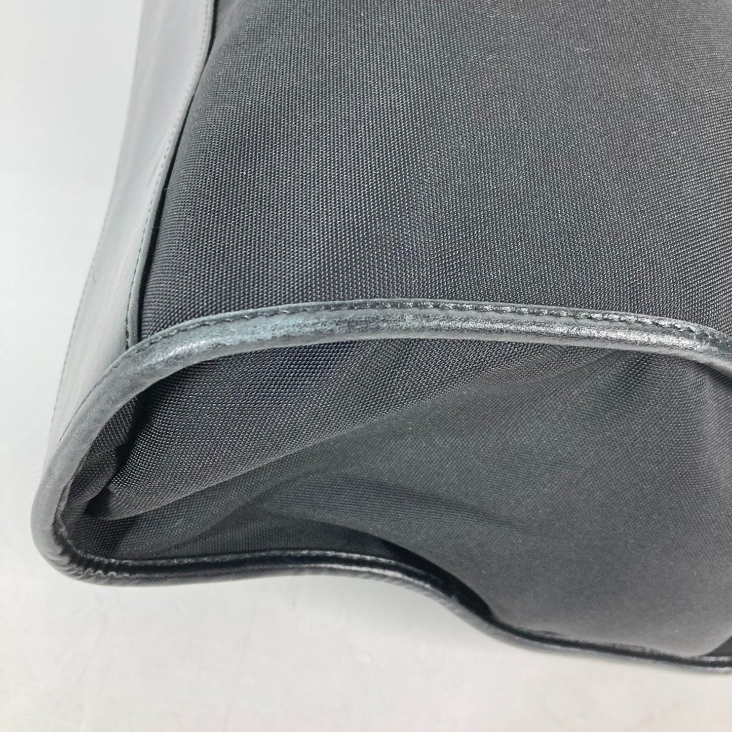 Gucci Black Leather Shoulder Bag