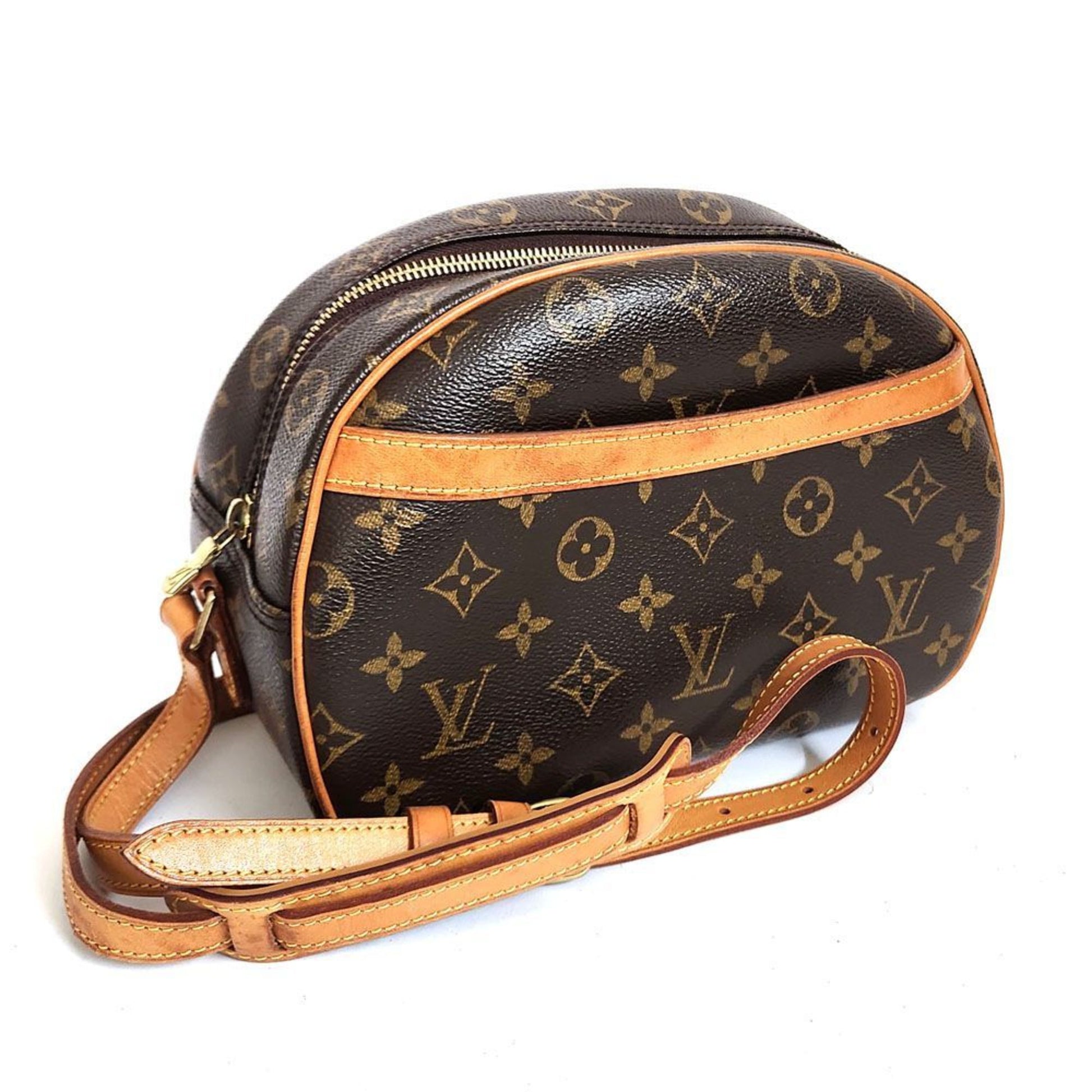 Louis Vuitton Brown Shoulder Bag ()
