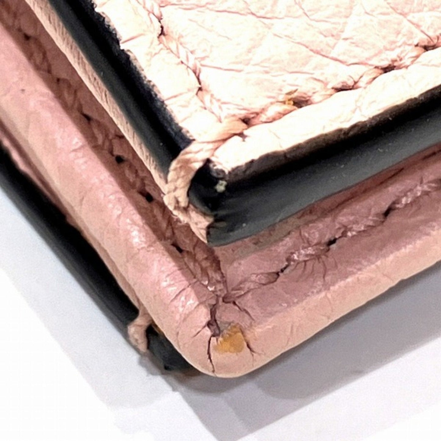 Gucci Pink Leather Wallet (Bi-Fold)