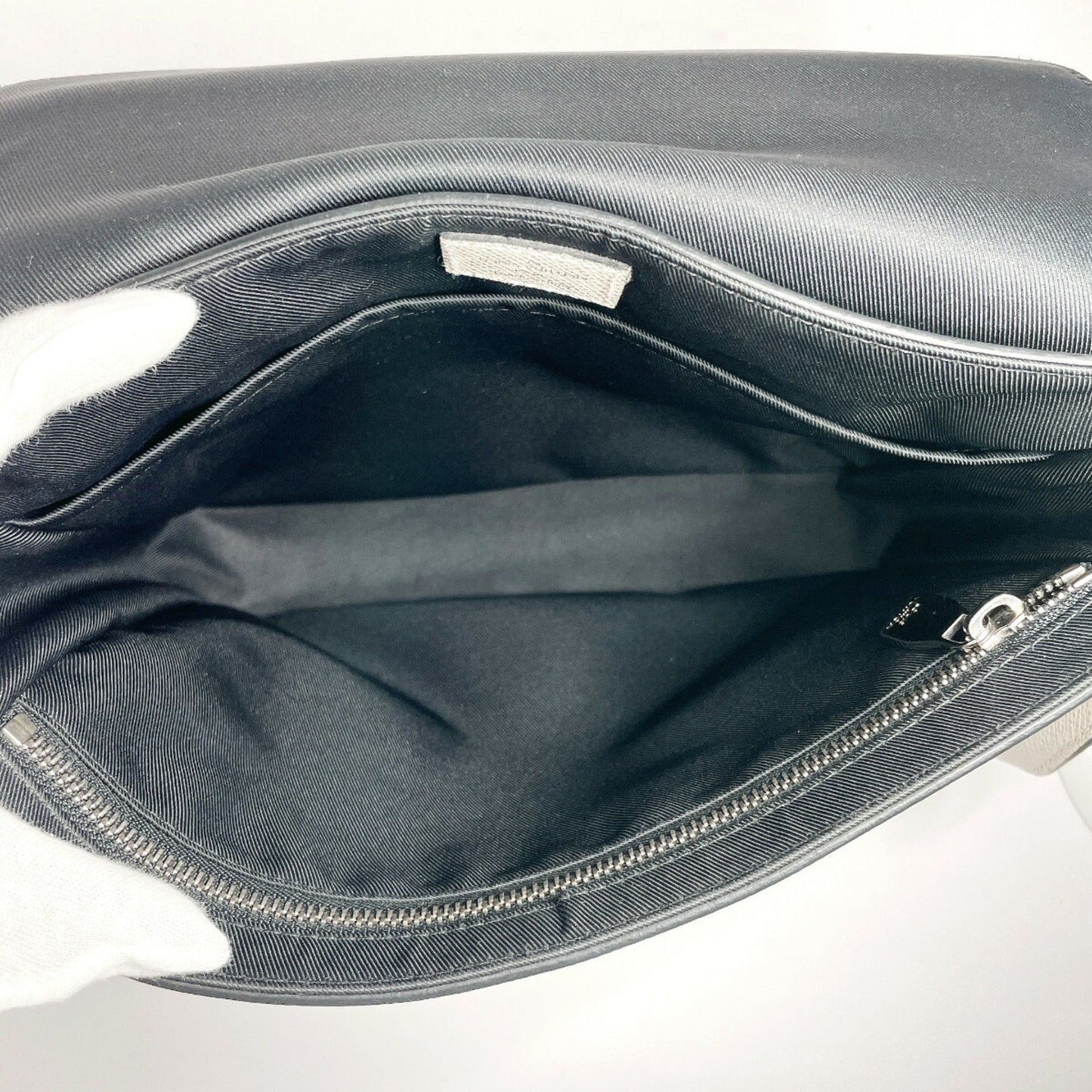 Louis Vuitton Gray Taiga Leather Shoulder Bag