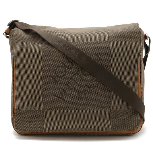 Louis Vuitton Damier Geant Earth Damier Geant Shoulder Bag ()