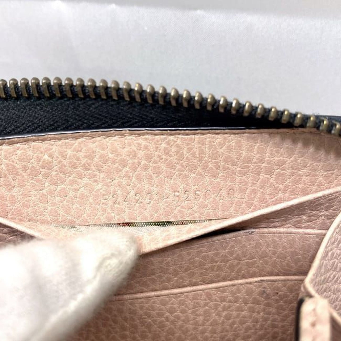 Gucci Black Silver Leather Long Wallet (Bi-Fold)
