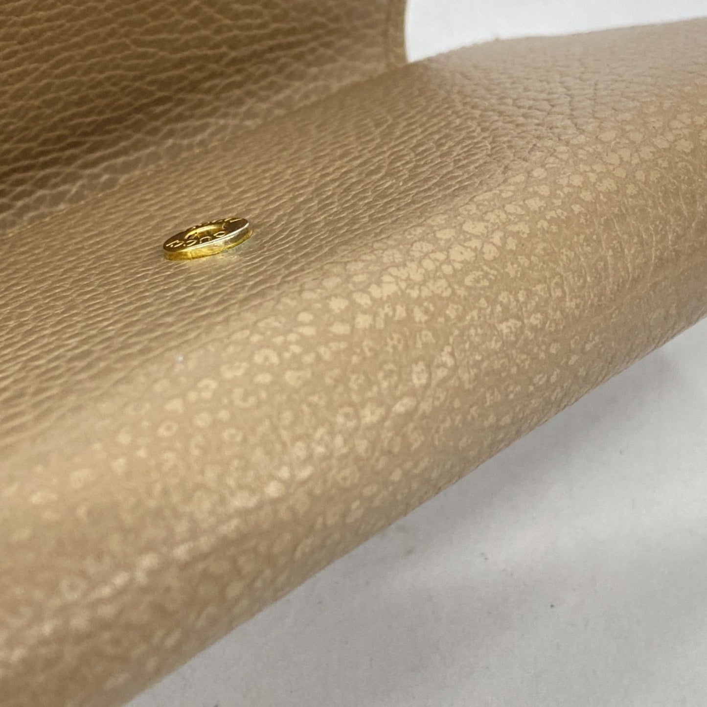 Gucci Beige Leather Long Wallet (Bi-Fold)