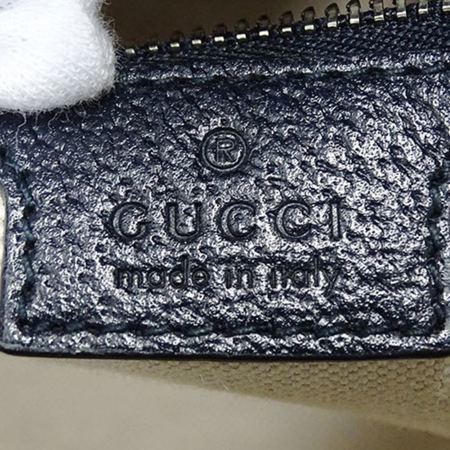 Gucci Ivory Navy Gg Supreme Tote Bag