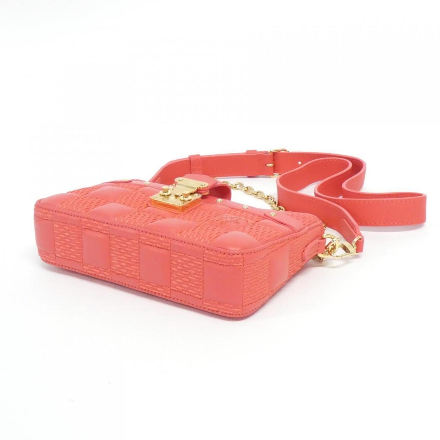 Louis Vuitton Rose Leather Pochette Shoulder Bag
