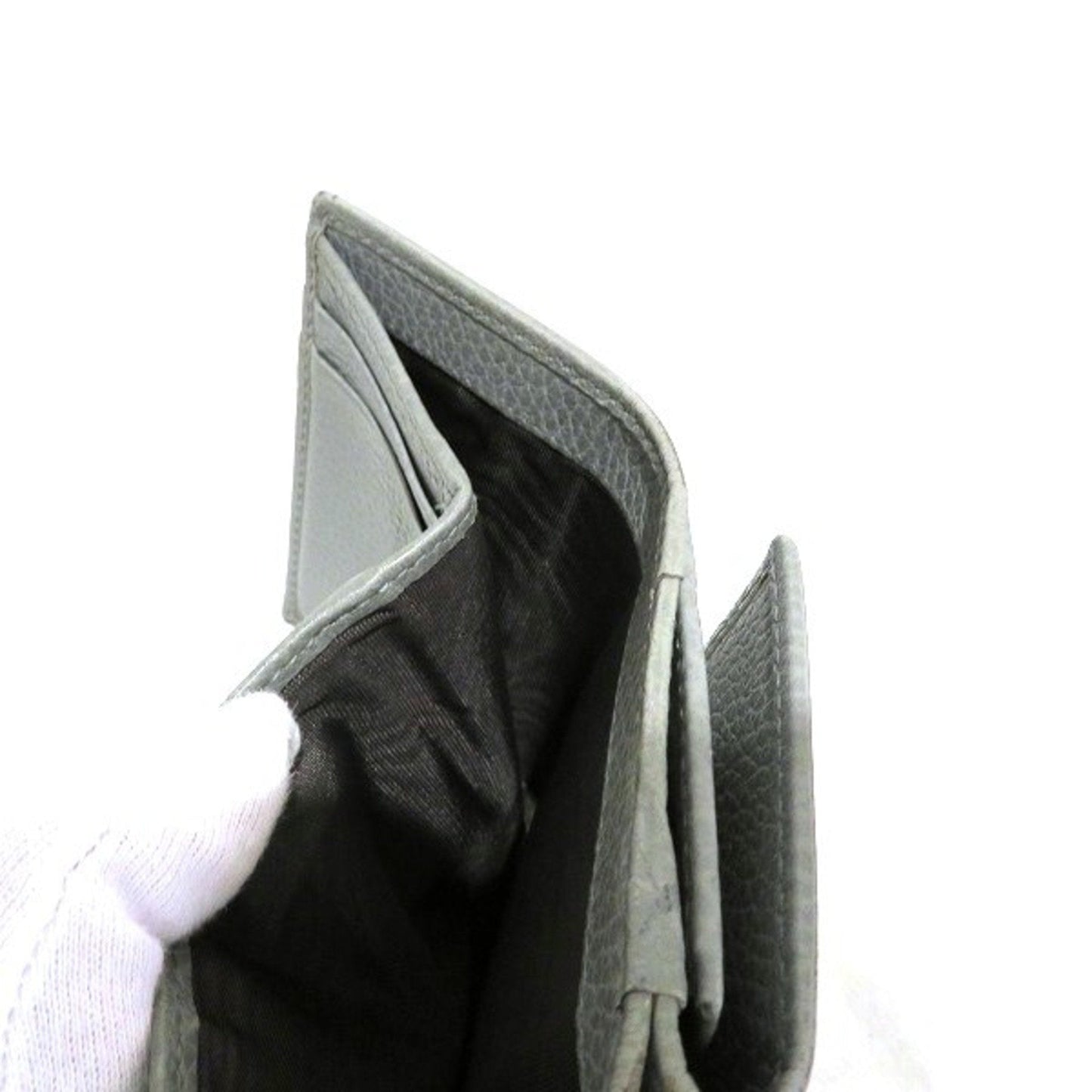 Gucci Gray Leather Wallet (Tri-Fold)