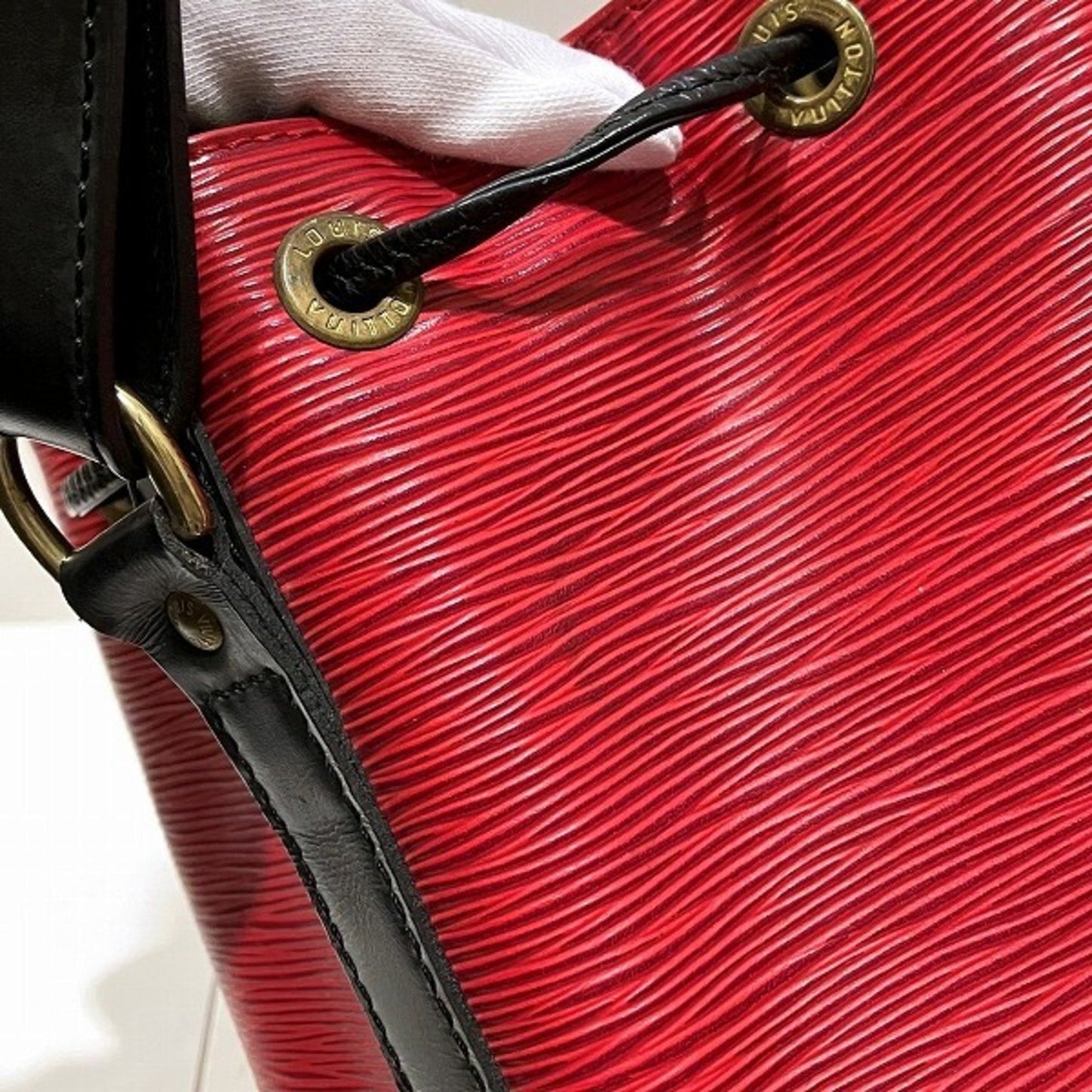 Louis Vuitton Castilian Red Noir Epi Leather Shoulder Bag