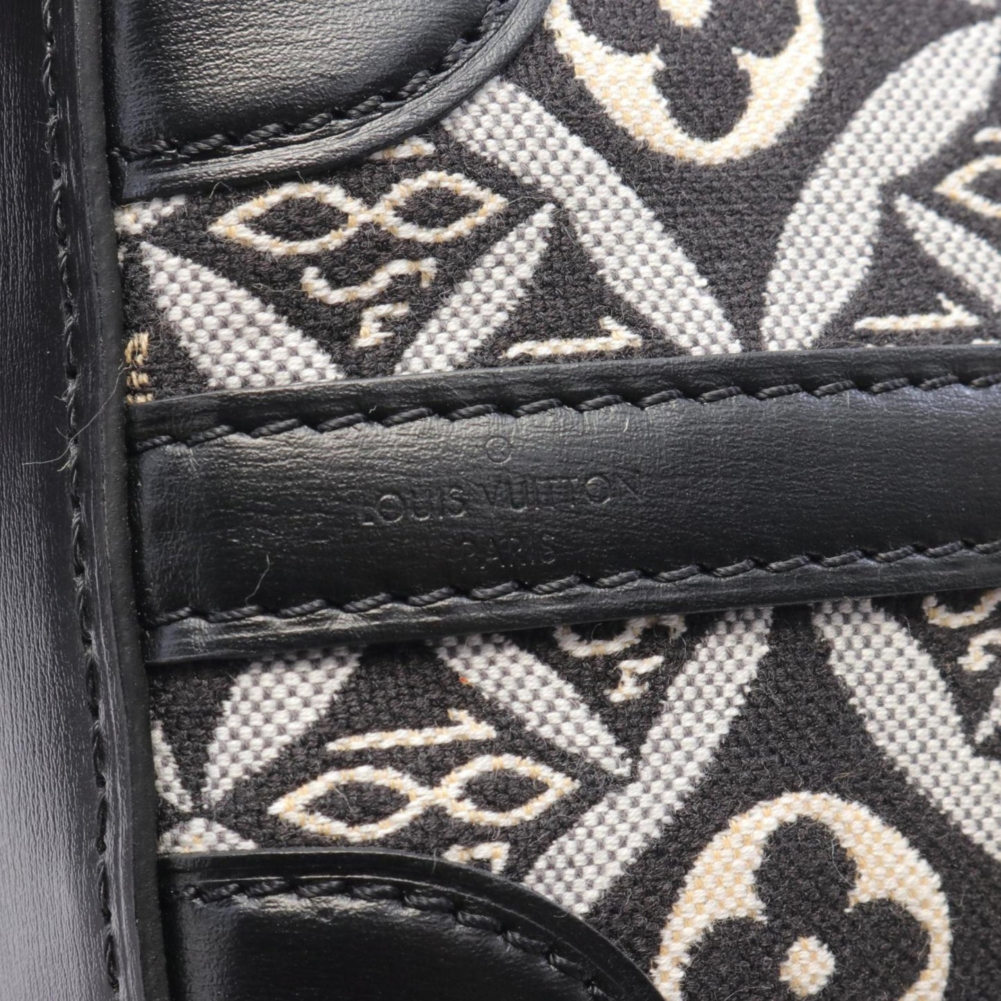Louis Vuitton Black Gray Ivory Noir Monogram Leather Shoulder Bag