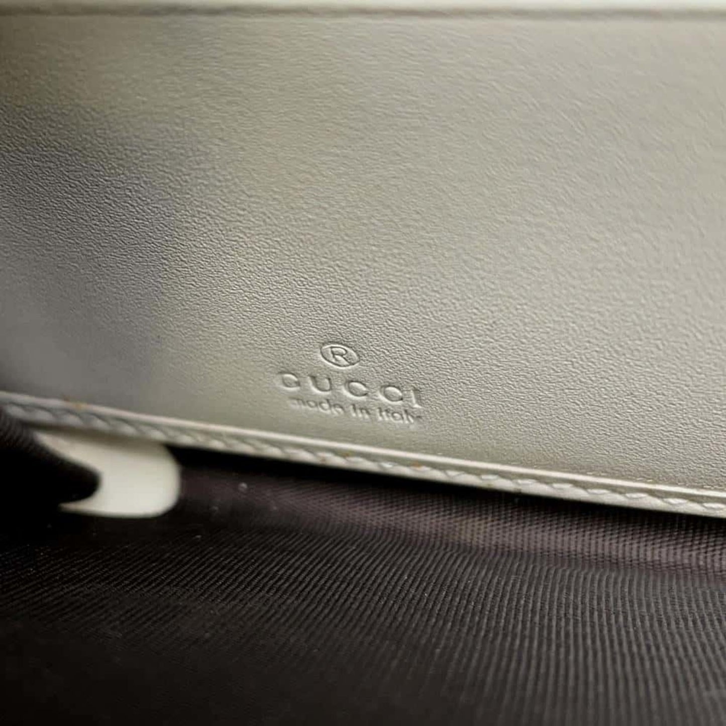 Gucci White Leather Long Wallet (Bi-Fold)
