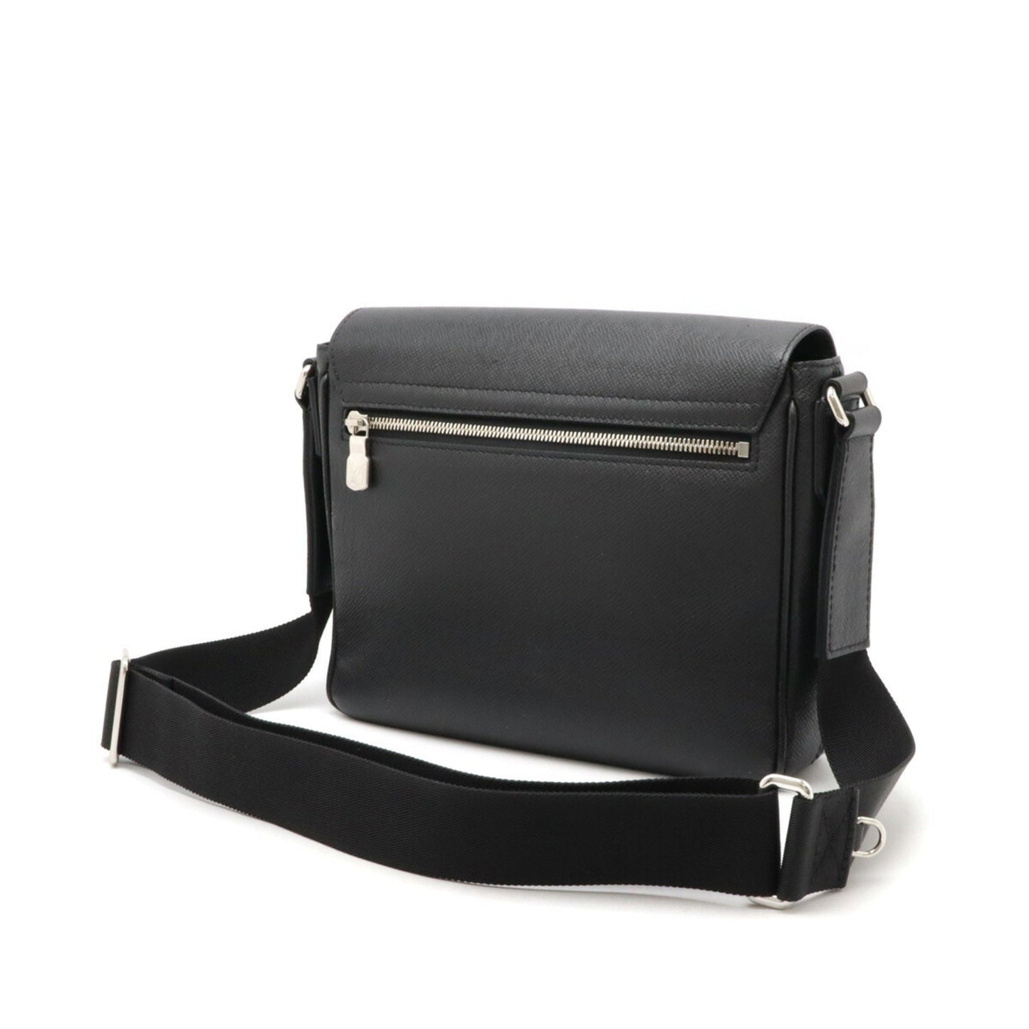 Louis Vuitton Noir Taiga Leather Shoulder Bag