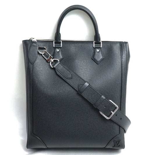 Louis Vuitton Taiga Black Taiga Leather Shoulder Bag ()