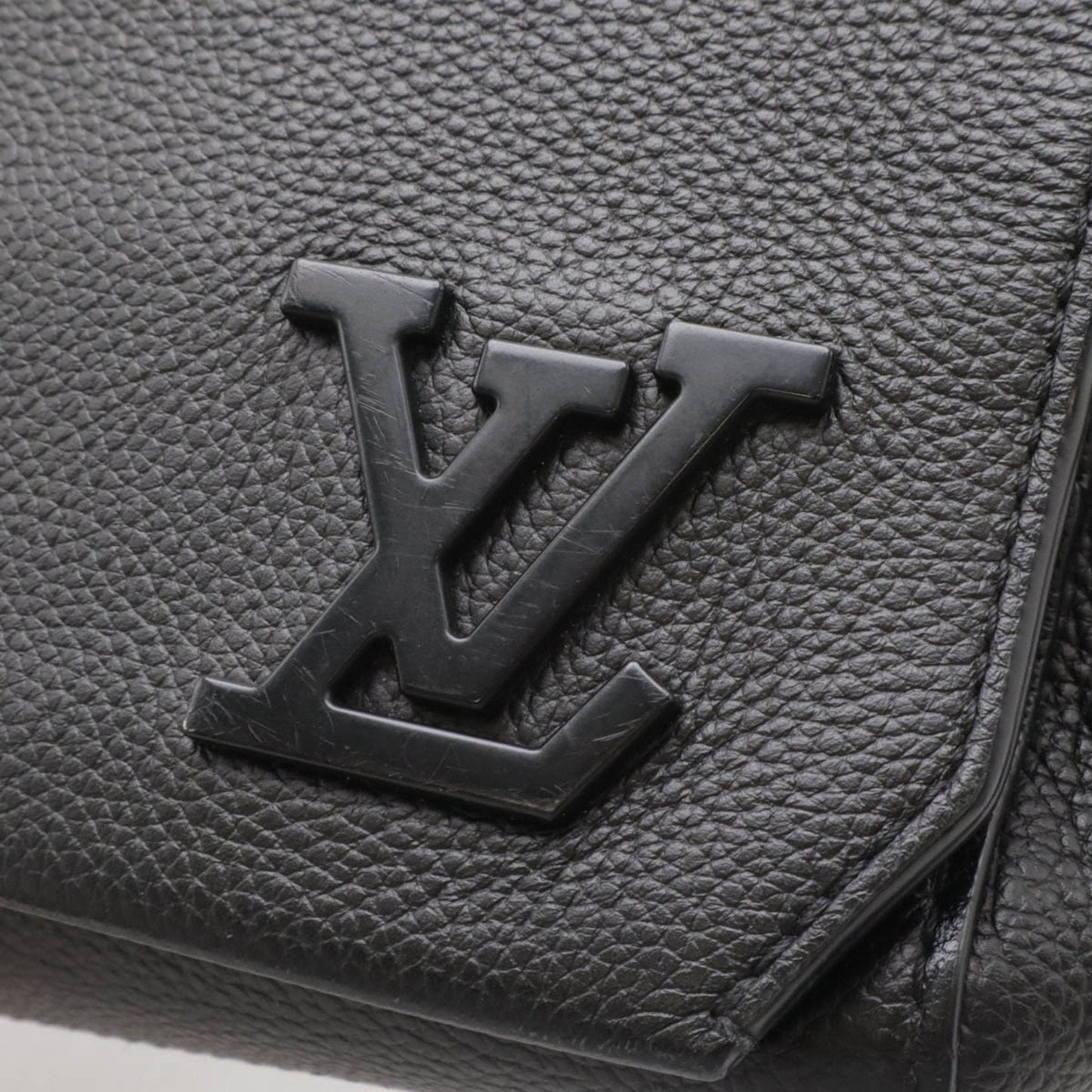 Louis Vuitton Black Noir Leather Shoulder Bag