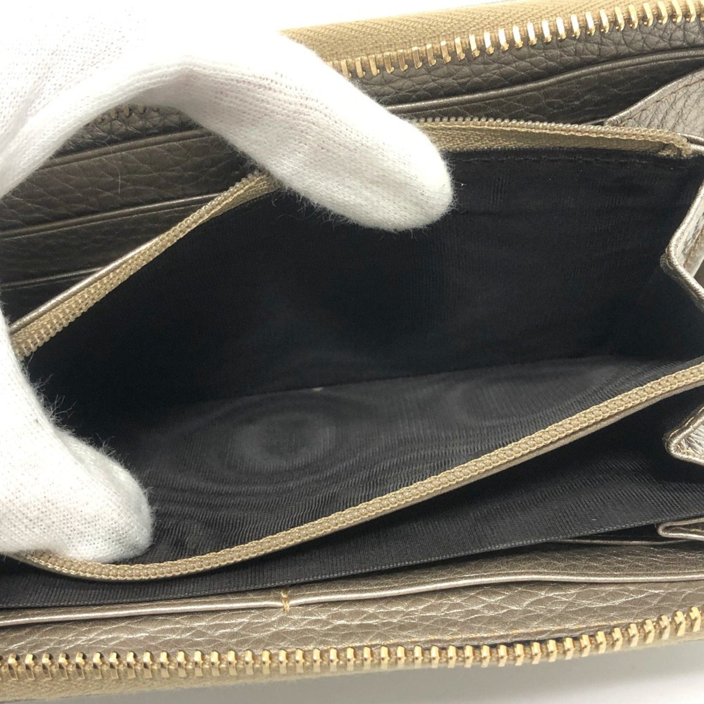 Gucci Gold Leather Long Wallet (Bi-Fold)