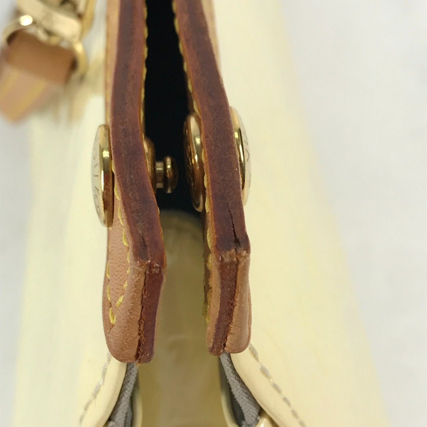 Louis Vuitton White Other Shoulder Bag