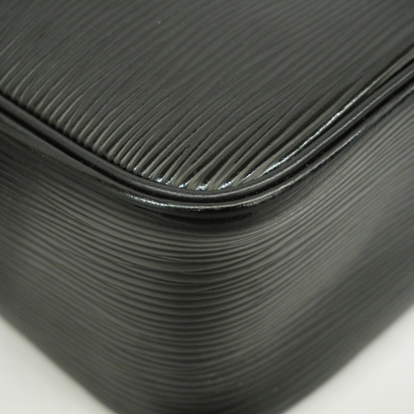 Louis Vuitton Noir Shoulder Bag