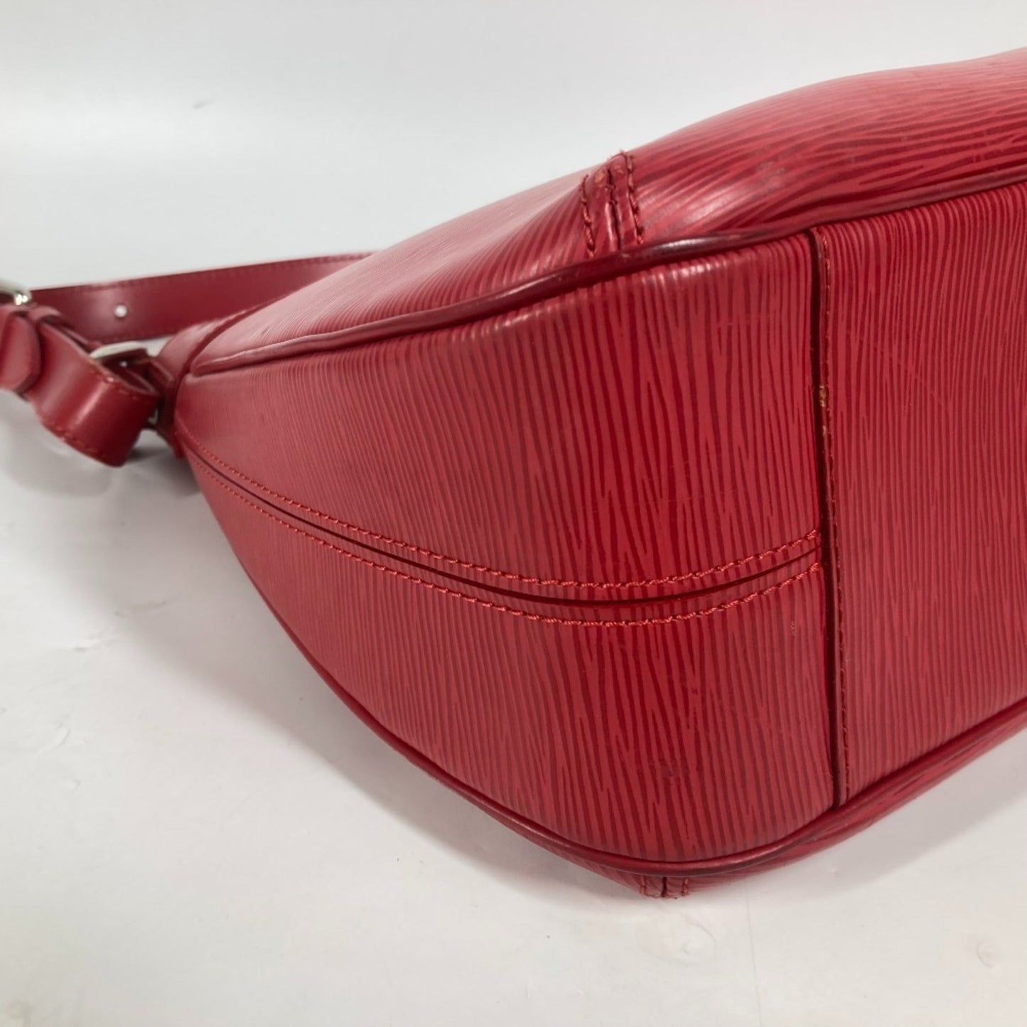 Louis Vuitton Castilian Red Red Color Epi Leather Shoulder Bag