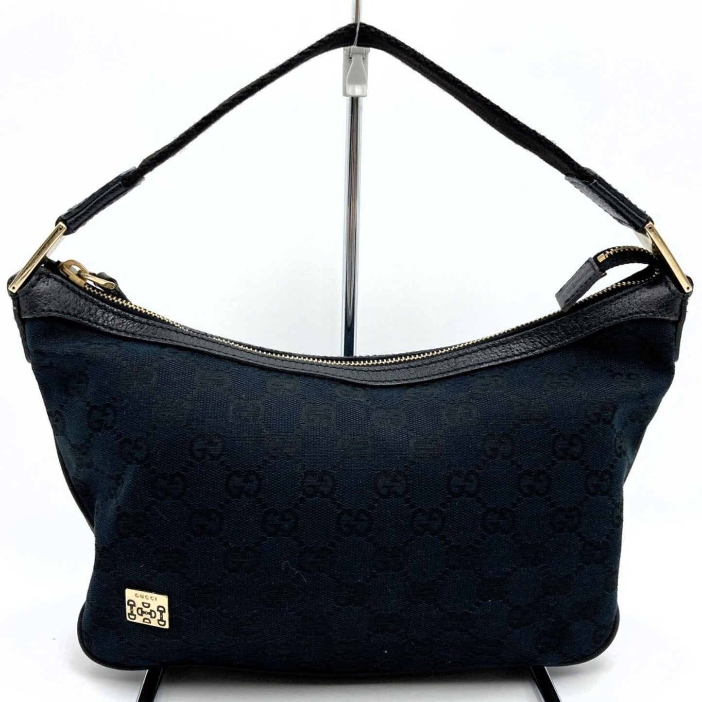 Gucci Black Gg Canvas Shoulder Bag ()