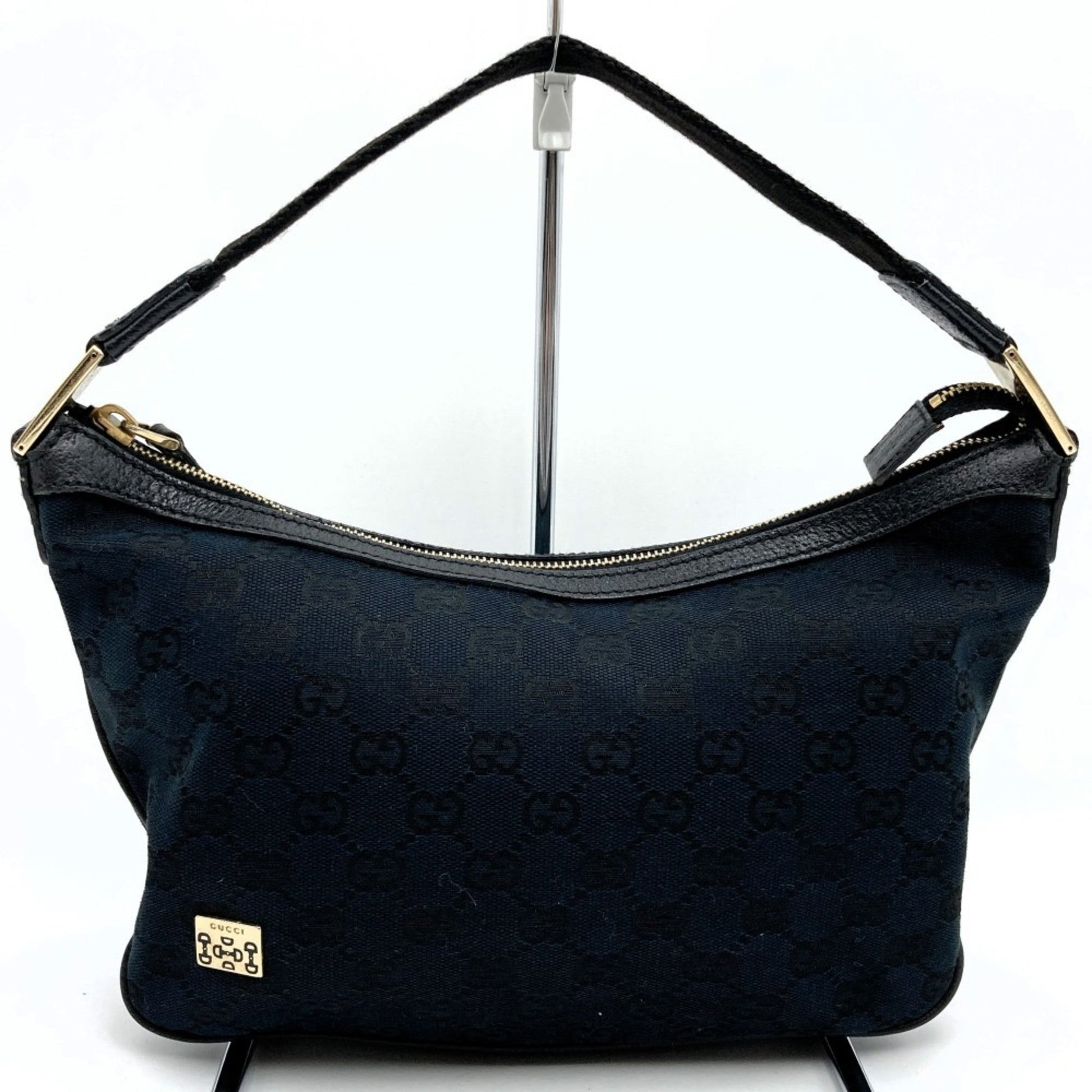 Gucci Black Gg Canvas Shoulder Bag ()