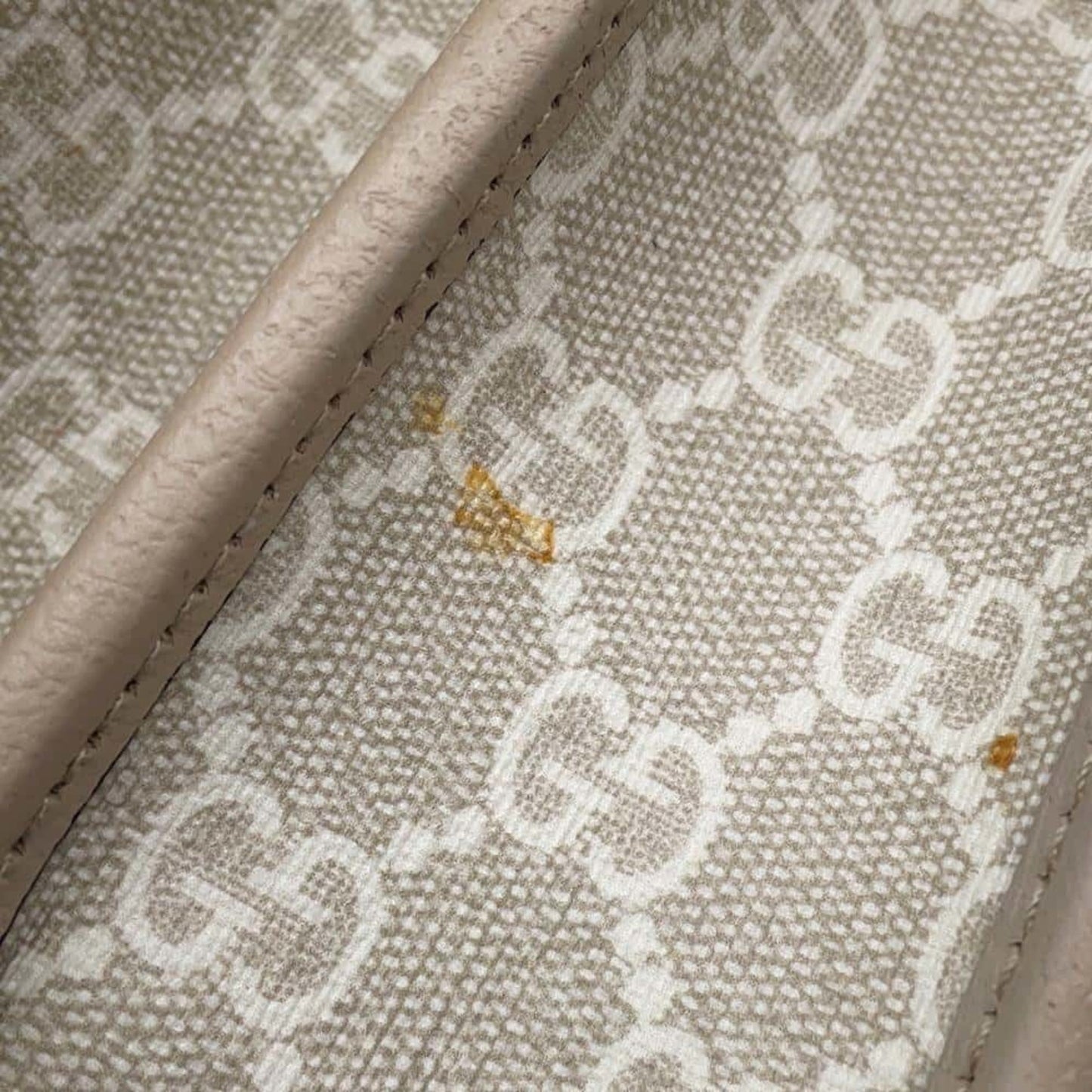 Gucci Beige Gg Supreme Leather Shoulder Bag