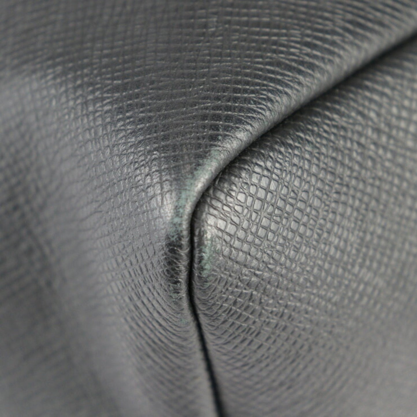 Louis Vuitton Black Taiga Leather Handbag Pouch Shoulder Bag Tote Bag