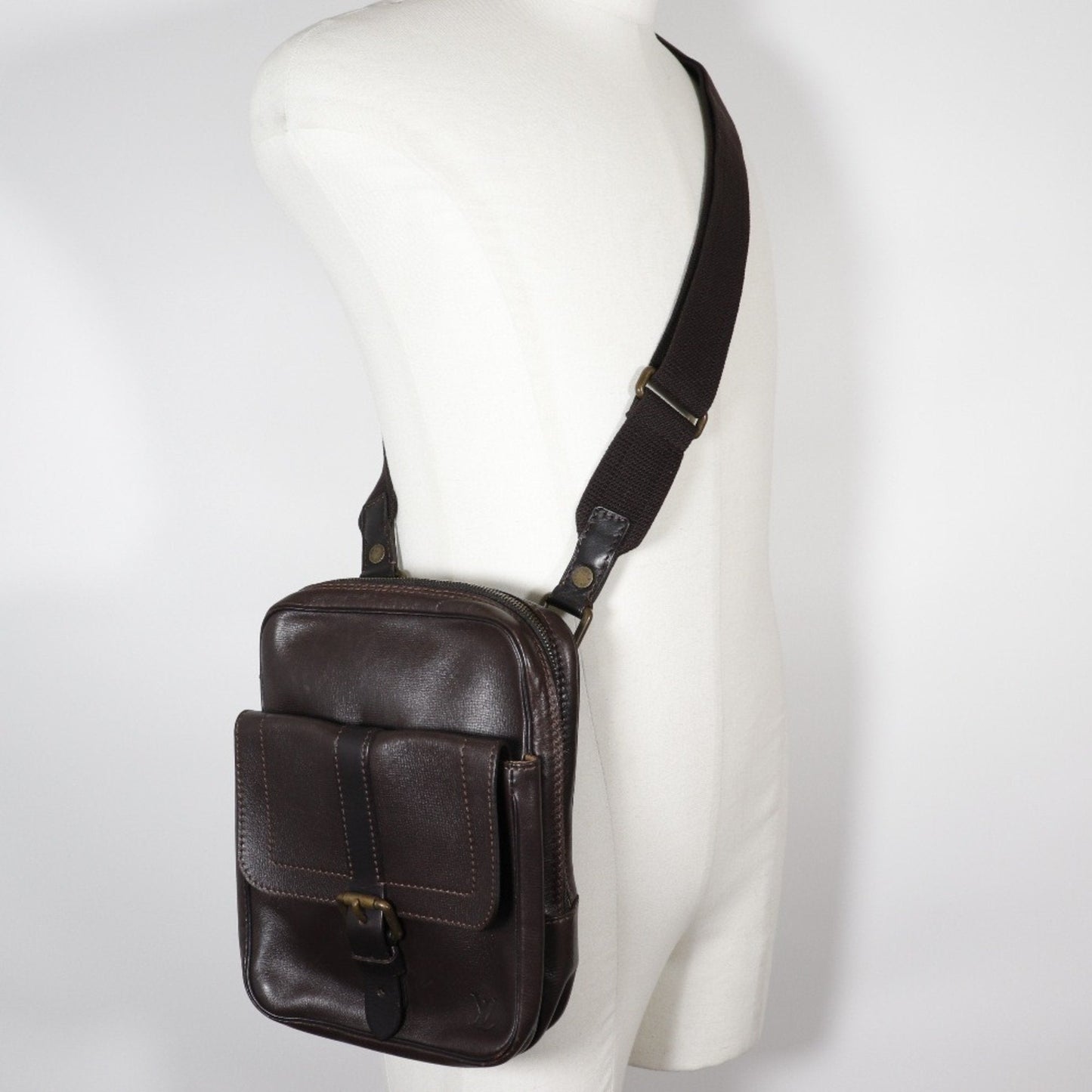 Louis Vuitton Brown Coffee Leather Shoulder Bag