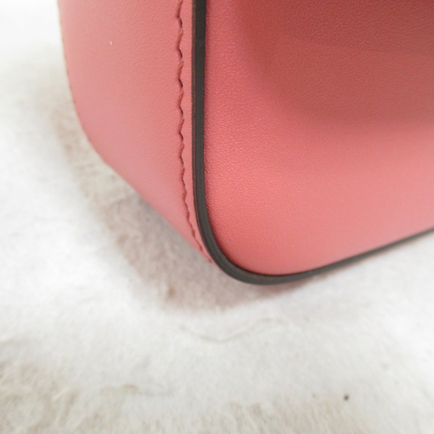 Gucci Pink Leather Shoulder Bag
