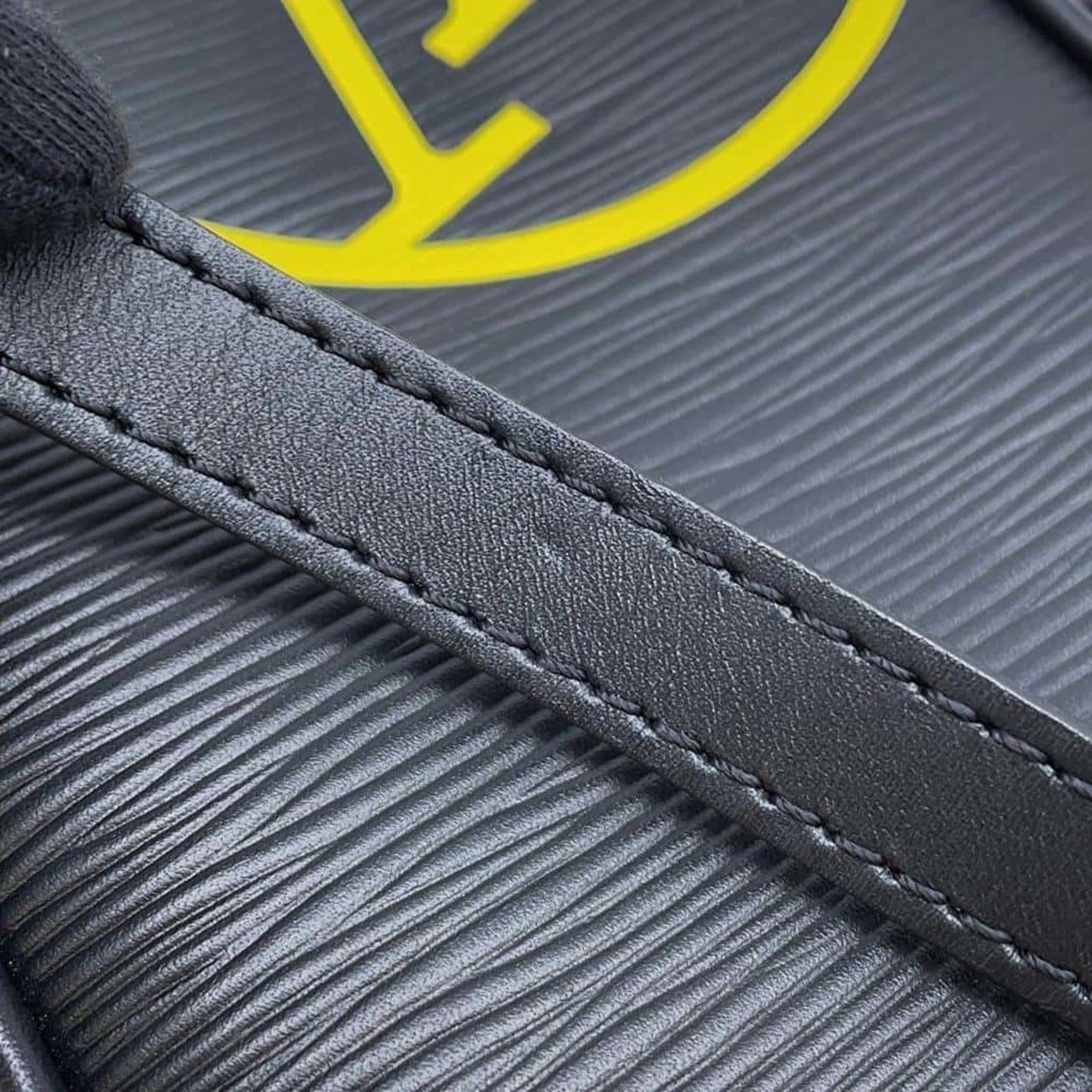 Louis Vuitton Noir Epi Leather Shoulder Bag