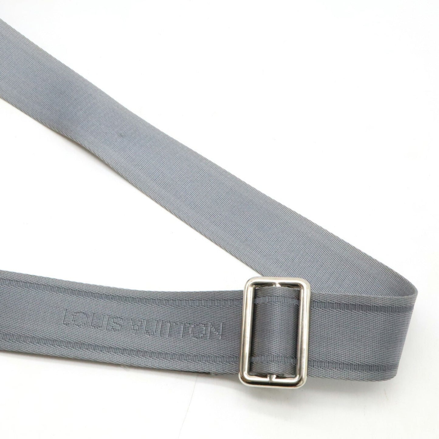 Louis Vuitton Taiga Glacier Taiga Leather Shoulder Bag