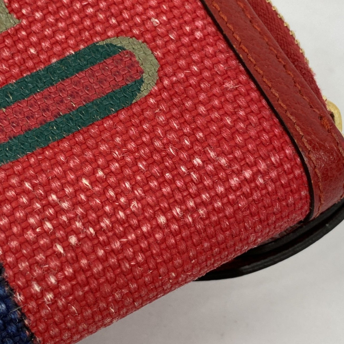 Gucci Red Color Canvas Leather Long Wallet (Bi-Fold)