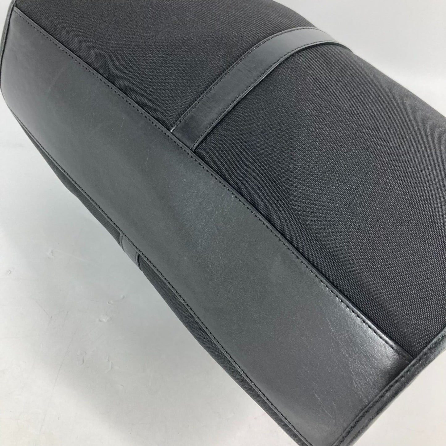 Gucci Black Leather Shoulder Bag