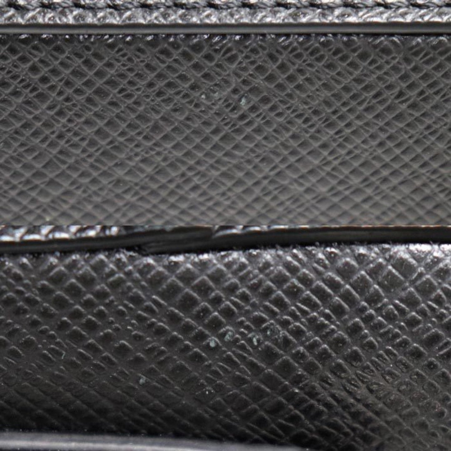 Louis Vuitton Black Taiga Leather Shoulder Bag
