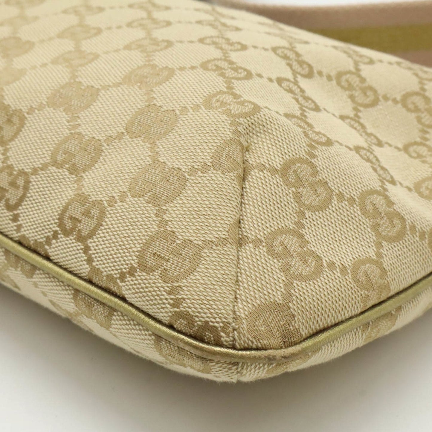 Gucci Gg Canvas Beige Pink Gold Canvas Leather Pochette Shoulder Bag