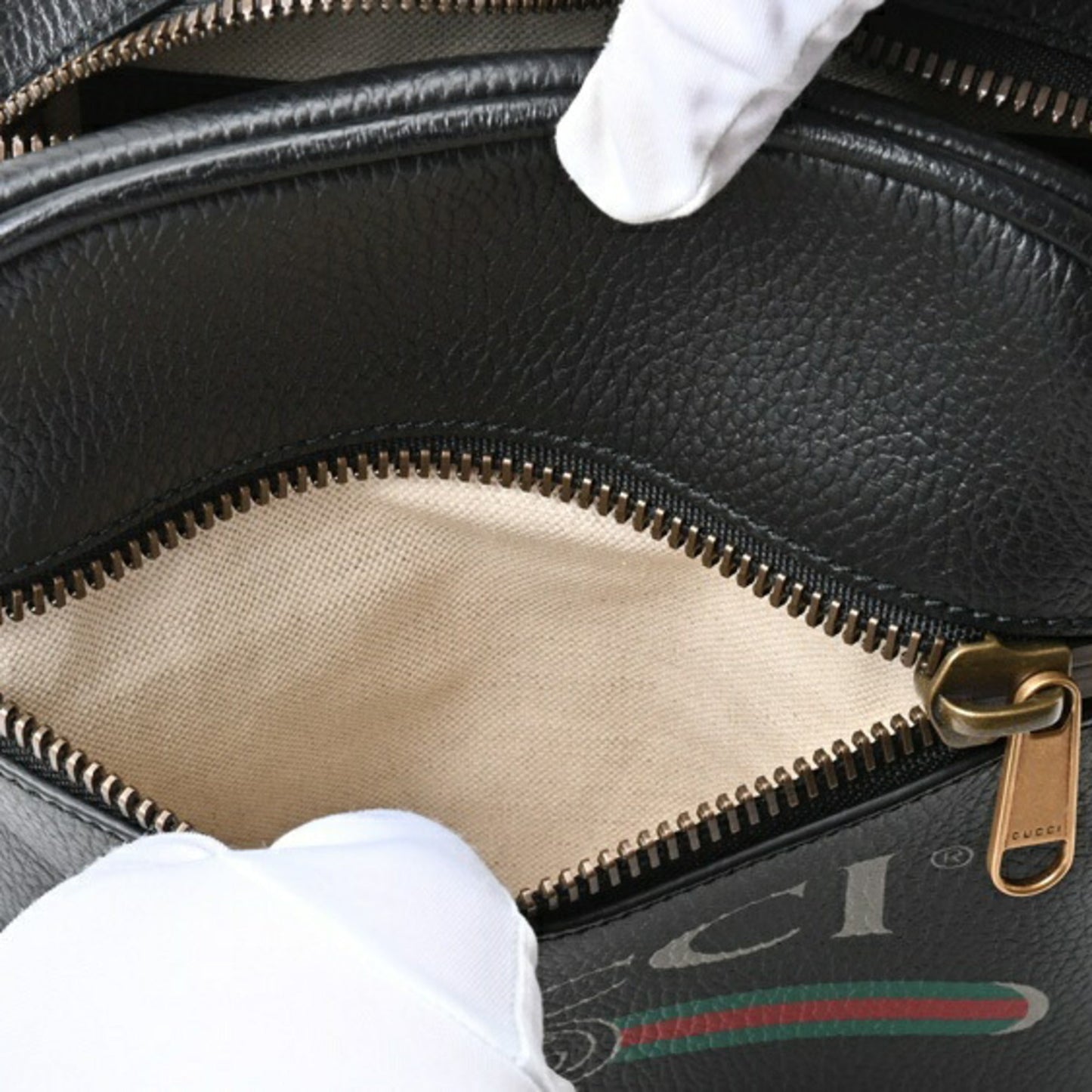 Gucci Black Leather Shoulder Bag