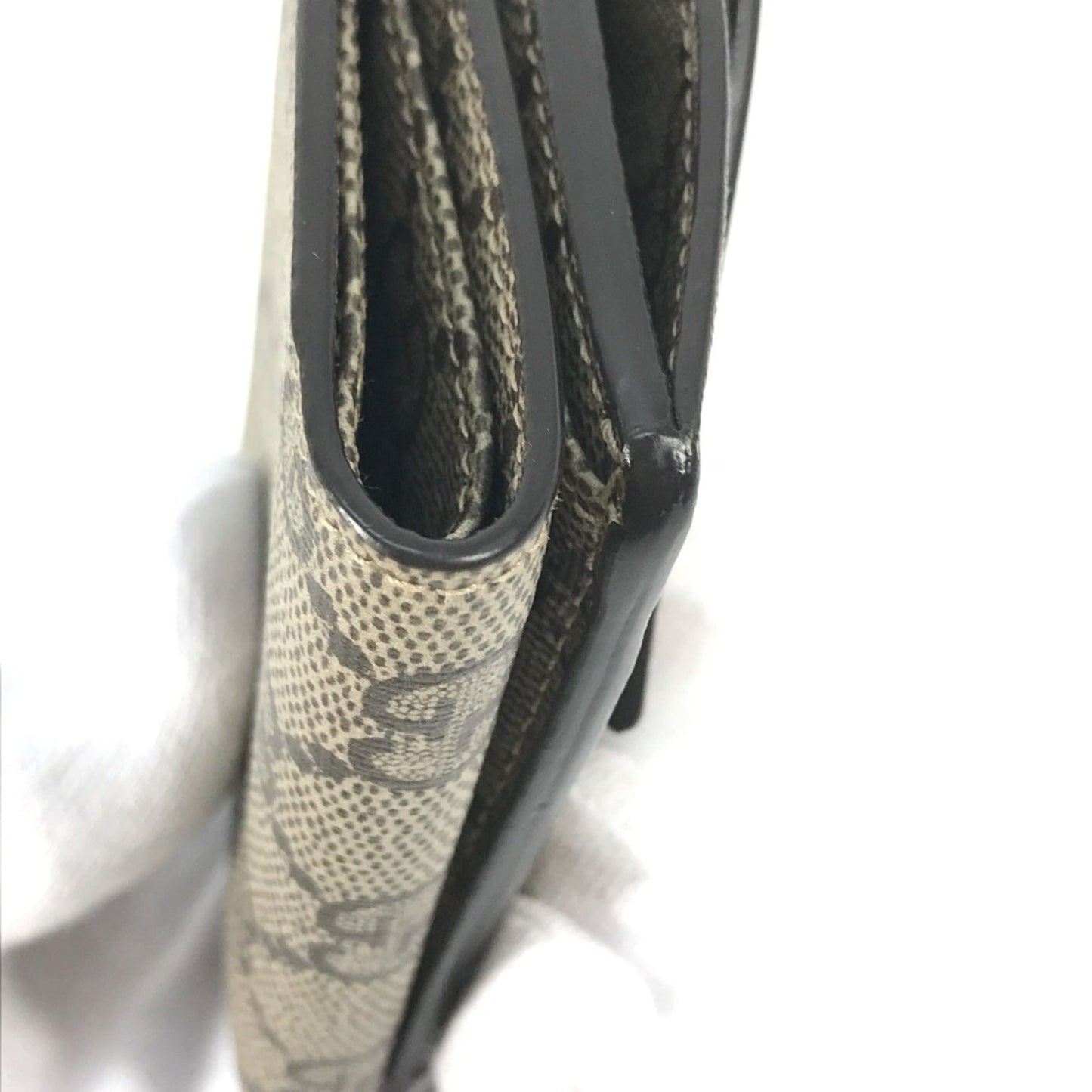 Gucci Beige Other Wallet (Tri-Fold)