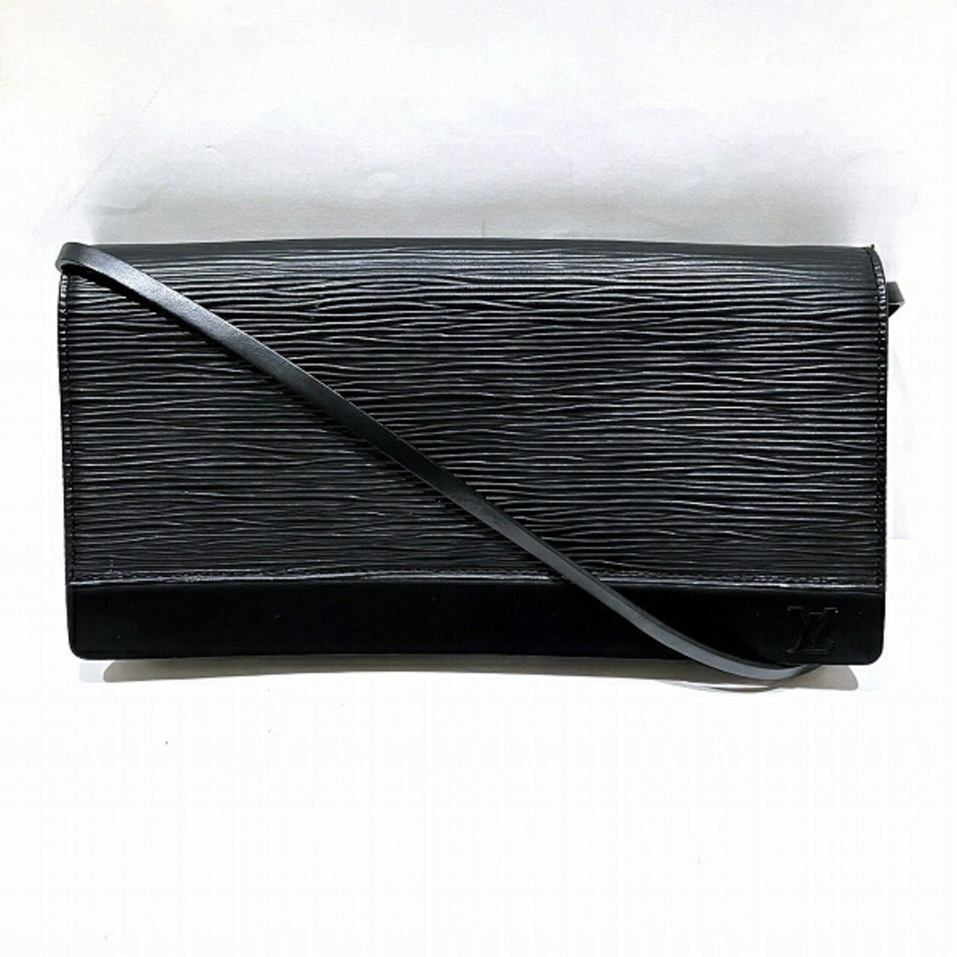 Louis Vuitton Epi Noir Epi Leather Clutch Bag Shoulder Bag ()